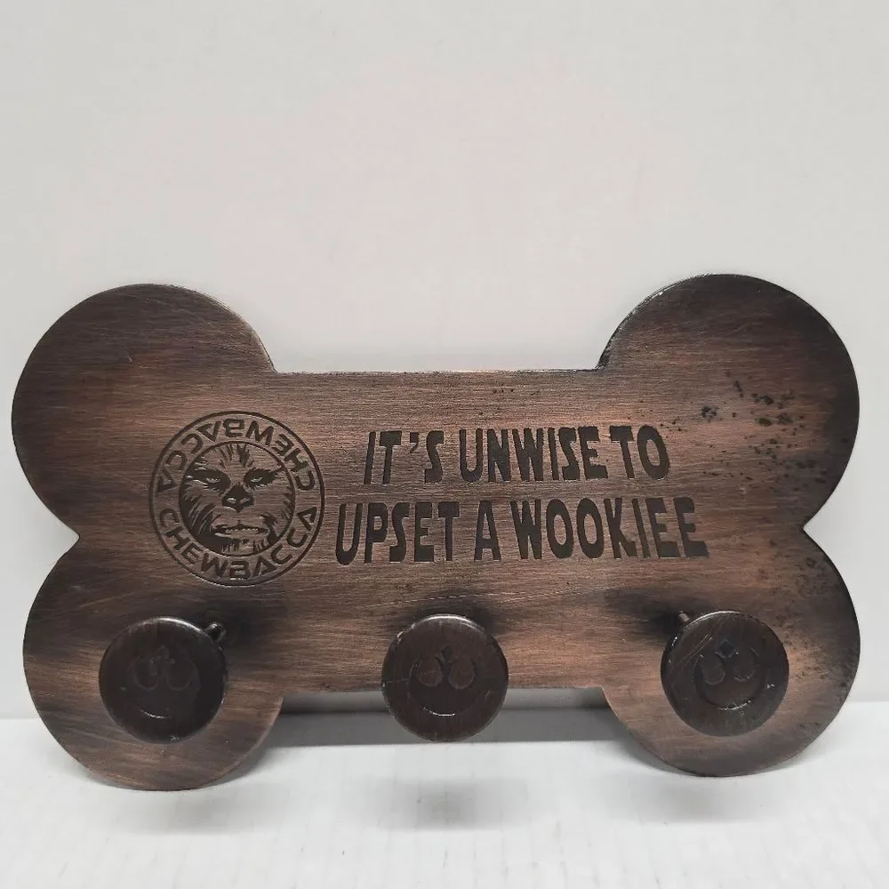 Chewbacca Metal Wall Leash Holder “It’s Unsafe To Upset A Wookie” Star Wars